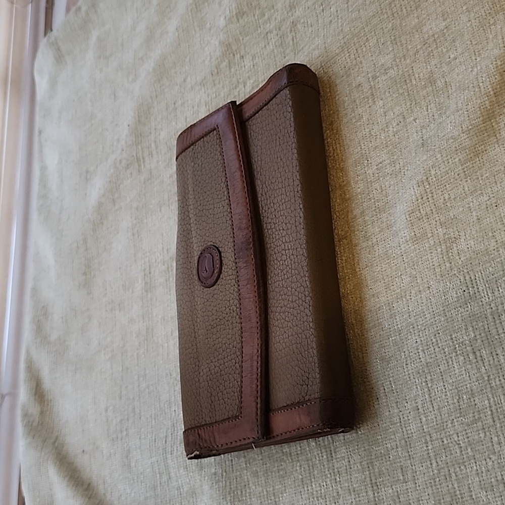 VINTAGE DOONEY AND BURKE WALLET